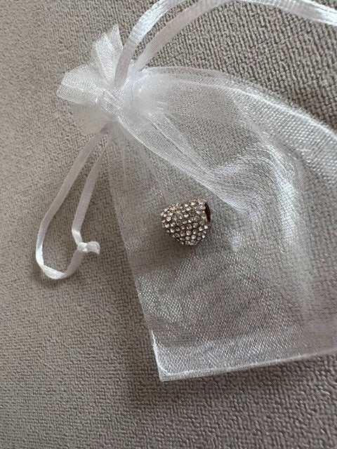 Gouden hart bedel met steentjes voor Pandora armband, Overige materialen, Ophalen of Verzenden, Zo goed als nieuw, 1 bedel