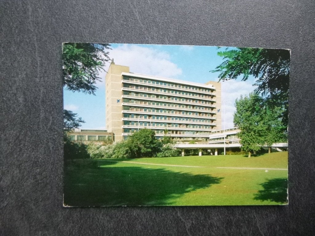 IJmuiden, Zeeweg ziekenhuis, Verzamelen, Ansichtkaarten | Nederland, Ophalen of Verzenden, 1980 tot heden, Gelopen, Noord-Holland
