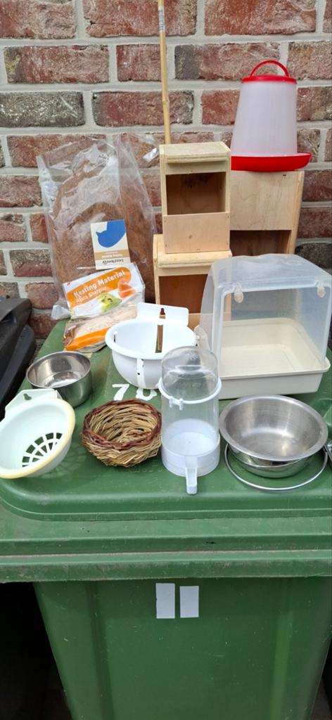 Diverse kweekvogel spullen ., Ophalen, Eten en Drinken