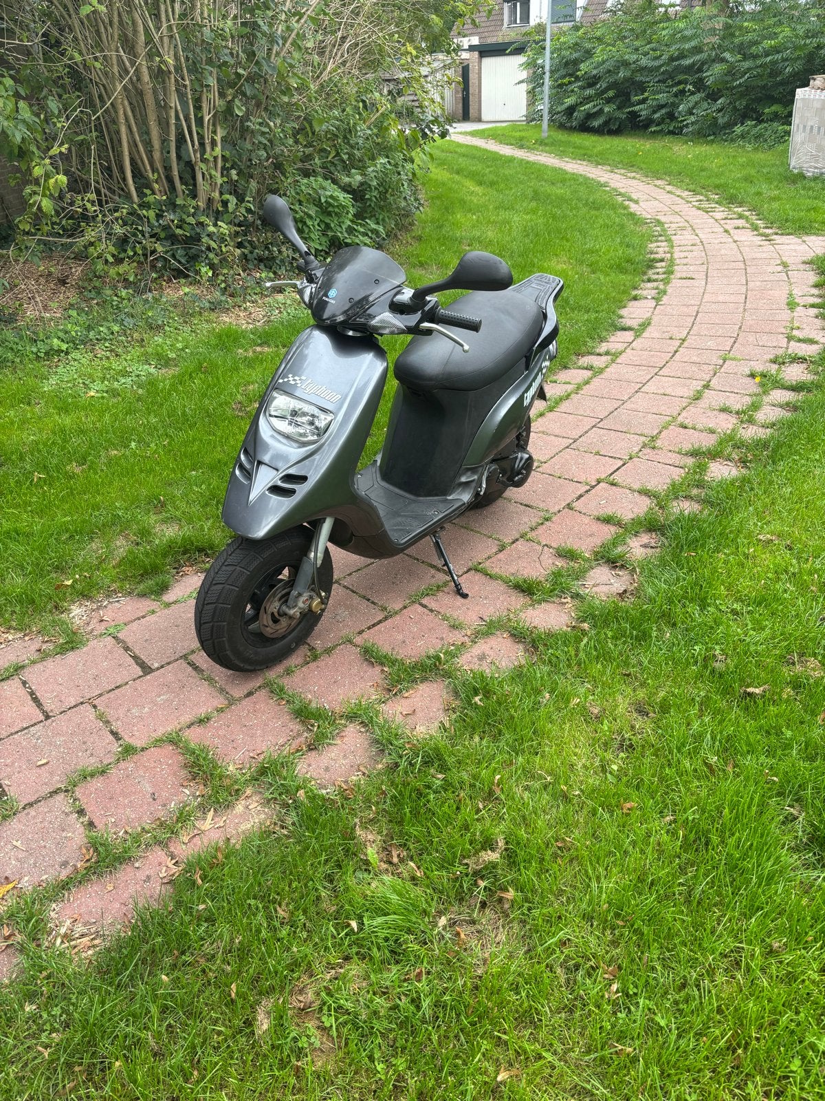 Piaggio Typhoon storm DG 2t 70cc WOK!, Fietsen en Brommers, Ophalen, Tweetakt, Gebruikt, Maximaal 45 km/u