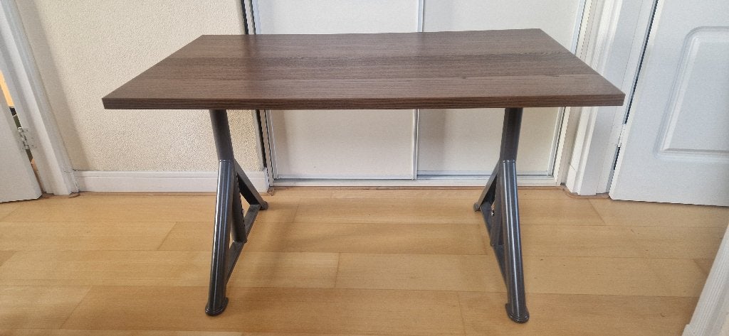 Bureau 120x70  donker eiken kleur (IKEA), Ophalen, 120 cm, Spaanplaat of MDF, Zo goed als nieuw