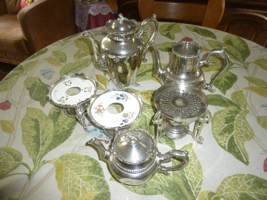 Set Verzilverde koffiekannen, Ophalen