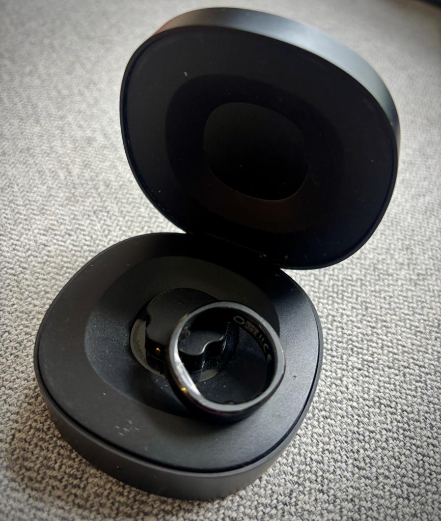 RingConn Gen2 smart ring, matzwart, maat 11, met oplader, Hartslag, Zwart, IOS, Ophalen of Verzenden