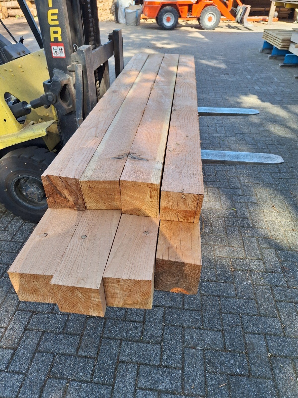 partij Douglas palen 150x150mm - 4x 2500mm en 4x 3000mm, Ophalen, Gebruikt, Balk, Overige houtsoorten