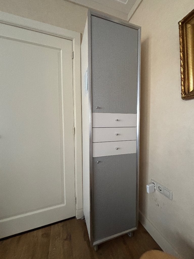 Hoge kast op wielen - 208x50x40 cm, Ophalen, (Half)hoge kast, Gebruikt, 200 cm of meer