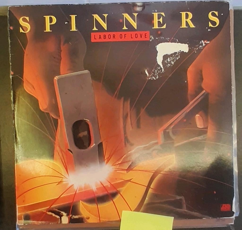 LP The Spinners - Labor of Love (hoes beschadigd), Ophalen of Verzenden