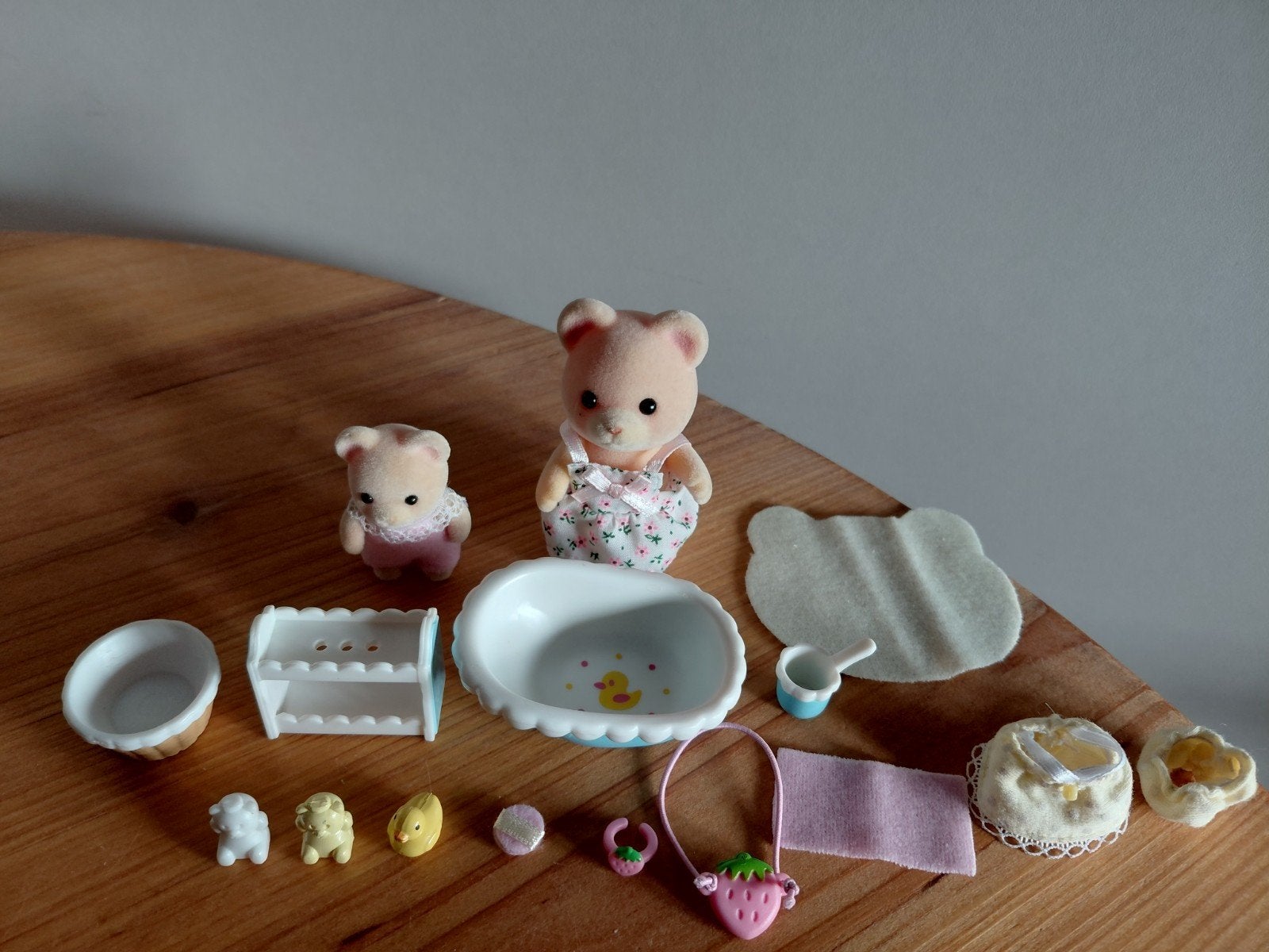 Sylvanian Families babybeer/moederbeer/bad, Ophalen of Verzenden, Zo goed als nieuw, Poppenhuis