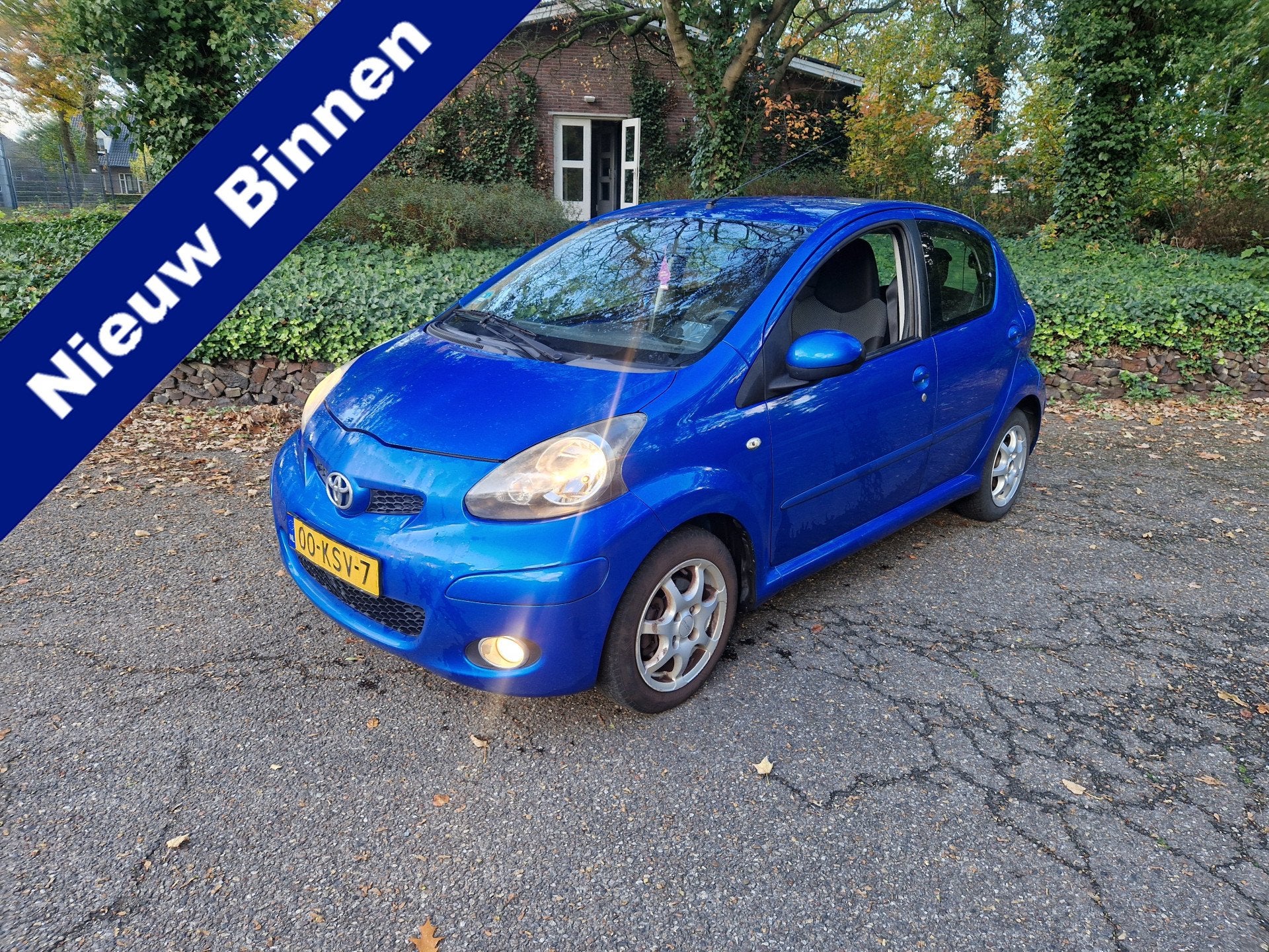 Toyota Aygo 1.0-12V, 5 drs, AIRCO, Nw apk (bj 2010), Auto's, Voorwielaandrijving, Gebruikt, 68 pk, Origineel Nederlands
