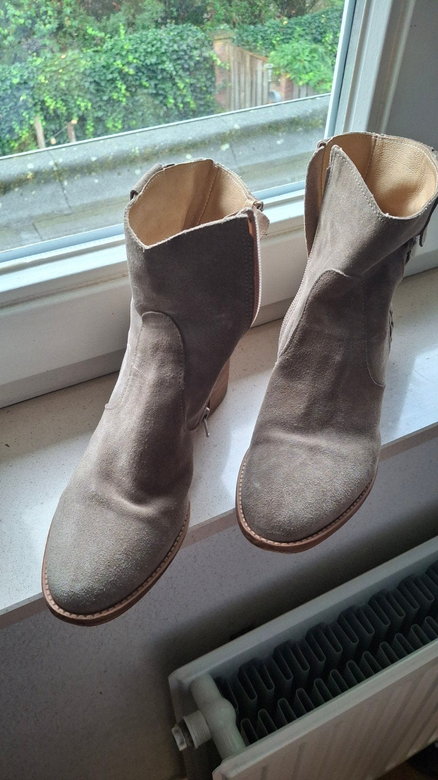 AQA enkellaarsjes beige maat 40, Beige, Lage of Enkellaarzen, Aqa, Ophalen of Verzenden