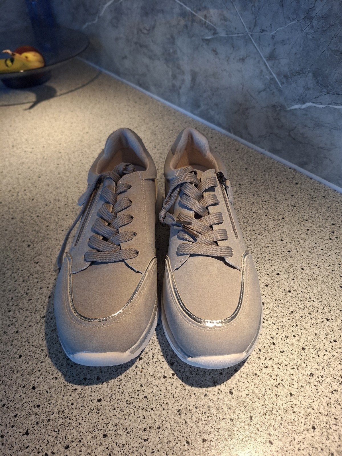Nieuwe schoenen, niet gedragen.!!!, Ophalen of Verzenden, Nieuw, Overige kleuren