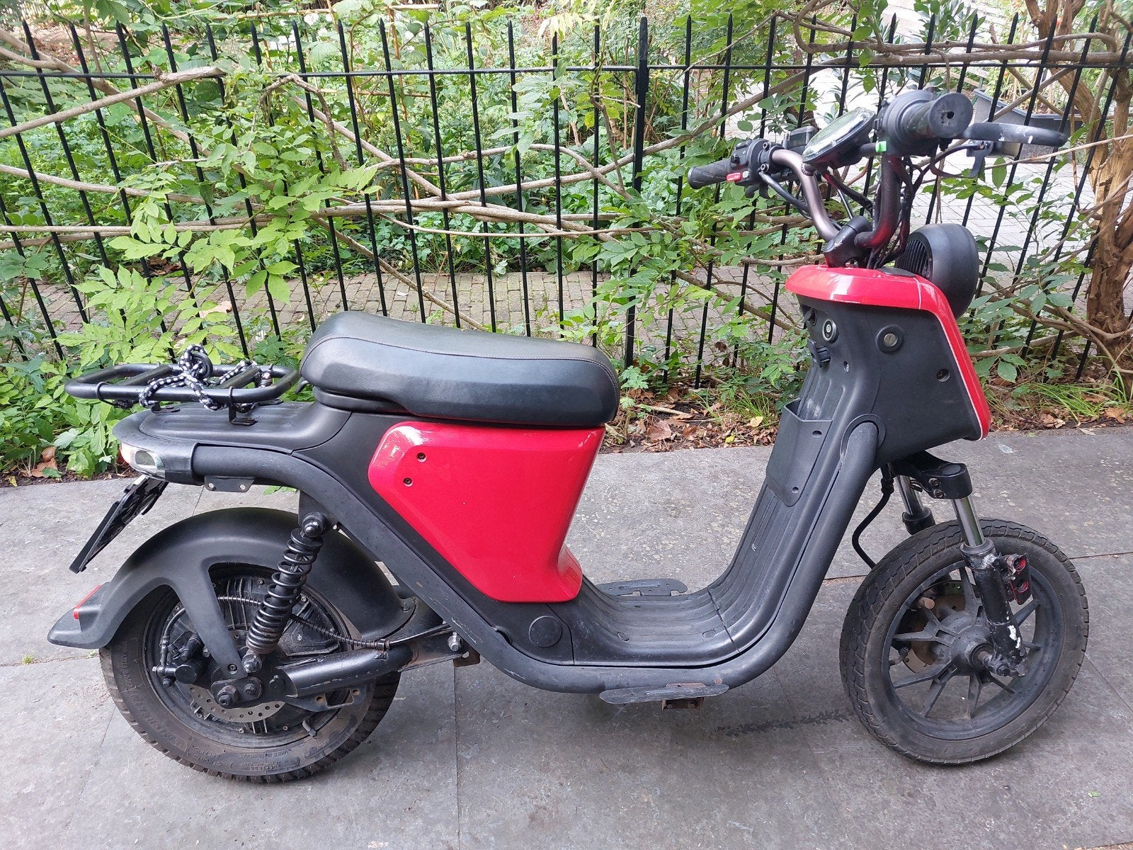 Niu UQi GT Sport Snor Scooter - 25km/u, 40km bereik, Ophalen, Gebruikt, Overige merken