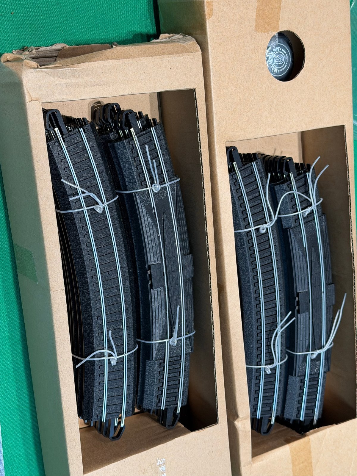 2x cirkel Bachmann E-Z Track HO 18"R 30 graden gebogen rails, Hobby en Vrije tijd, Gebruikt, Gelijkstroom, Bachmann, Rails