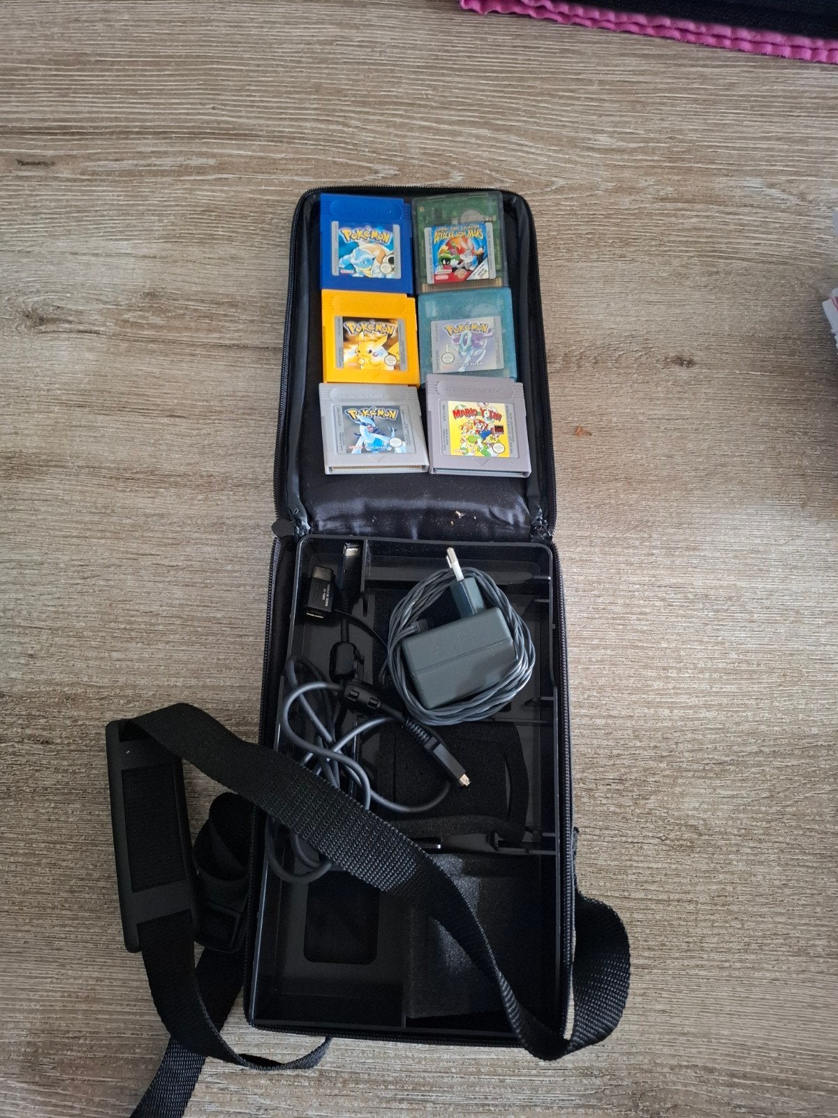Game Boy spellen met tas - Pokémon en meer, Ophalen of Verzenden, Gebruikt, Role Playing Game (Rpg)