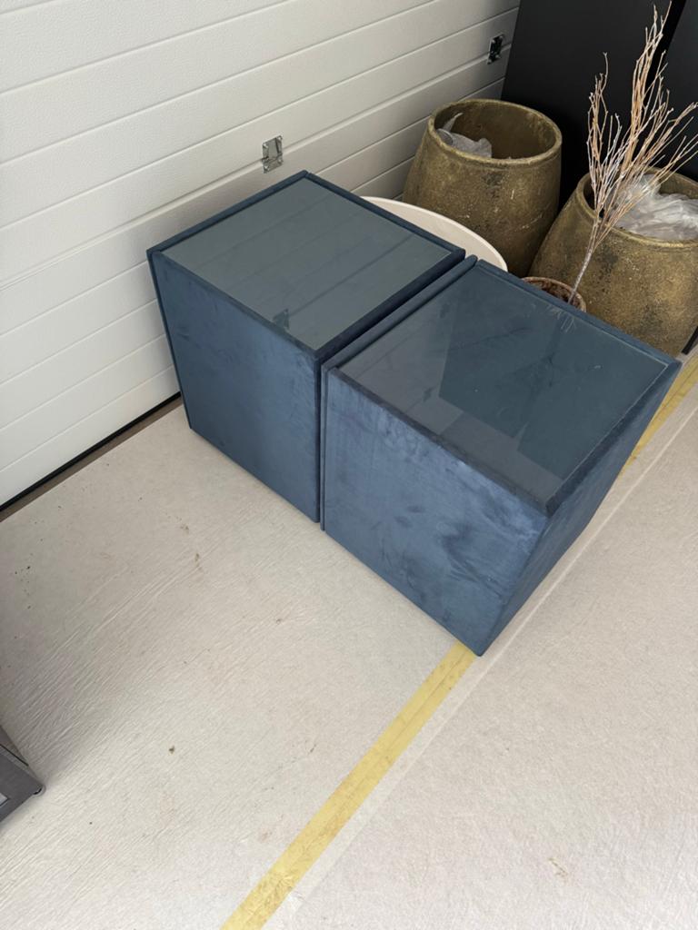 2 nachtkastjes, Overige materialen, Minder dan 45 cm, Ophalen of Verzenden, Zo goed als nieuw
