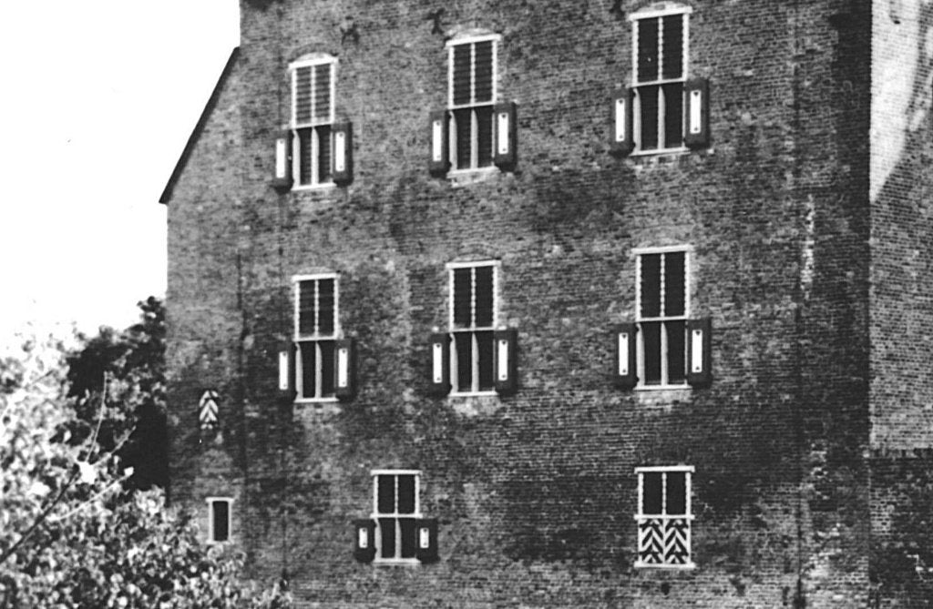 948823	Doorwerth	1974 Gld Kasteel	Gelopen met postzegel, Verzamelen, Ansichtkaarten | Nederland, Ophalen of Verzenden, 1960 tot 1980