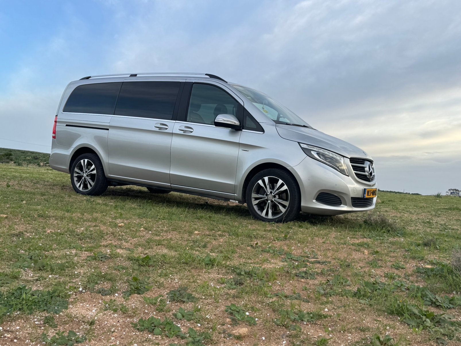 V-Klasse Mercedes-Benz Mercedes-benz 2015 Grijs, Euro 6, 2326 kg, Bruin, Diesel