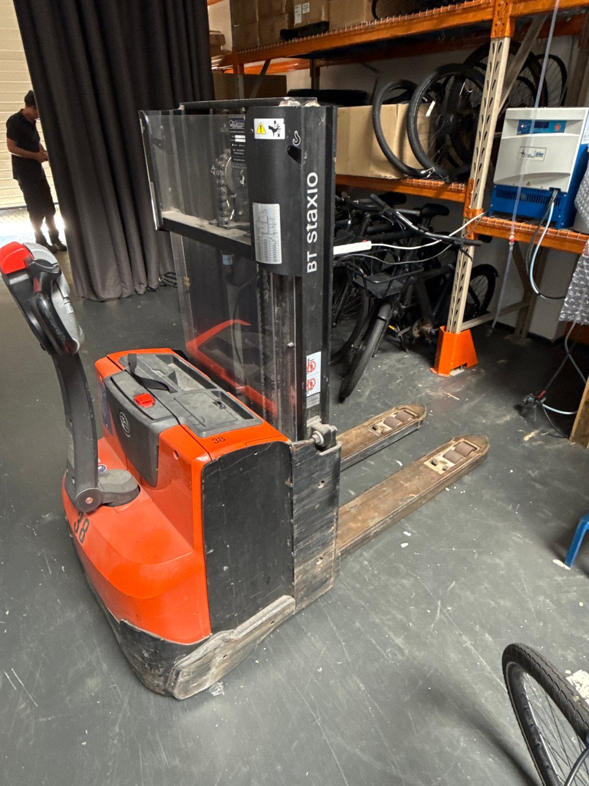 Elektrische Pallet Stapelaar Staxio BT - 2,12m hefhoogte, Zakelijke goederen, Machines en Bouw | Heftrucks en Intern transport