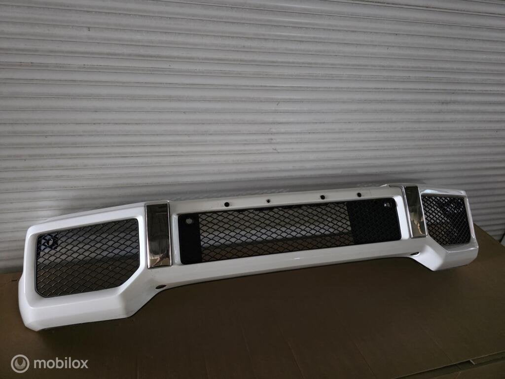 Voorbumper Mercedes G63 G55 amg W463 ('79-'24), Gebruikt, Voor, Mercedes-Benz, Ophalen of Verzenden