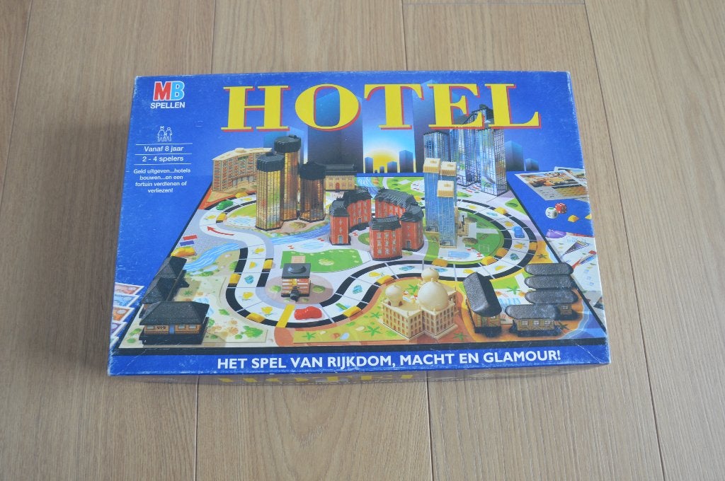 Hotel, het spel van rijkdom, macht en glamour (MB), Hobby en Vrije tijd, Gezelschapsspellen | Bordspellen, Een of twee spelers