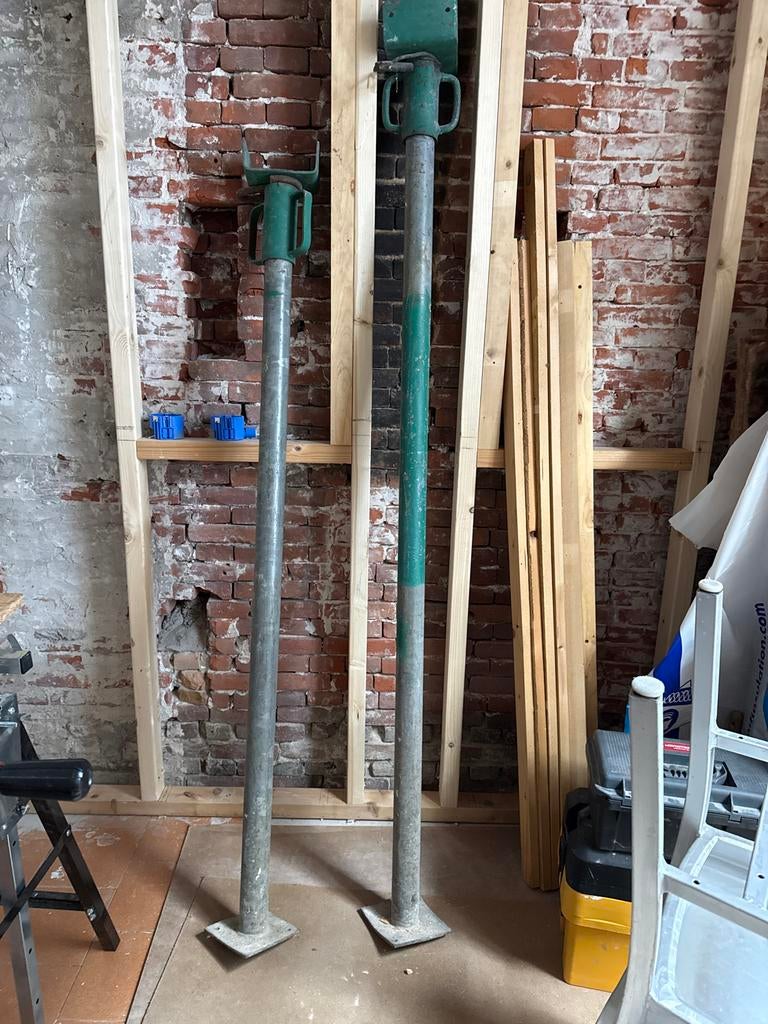 Twee bouwstempels, hoogte min155xmax258 en min180xmax323 cm, Ophalen, Gebruikt, Overige typen, Minder dan 2 meter