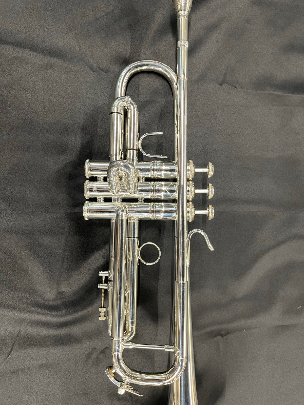 Vincent Bach Stradivarius 37/25 LR B-trompet, Ophalen of Verzenden, Gebruikt, Bes-trompet, Met koffer