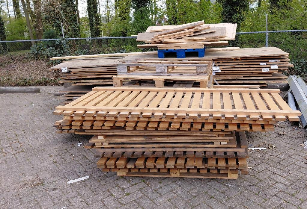 GRATIS:     Houten vlonders div, afmetingen, Tuin en Terras, Ophalen, Zo goed als nieuw, Hout