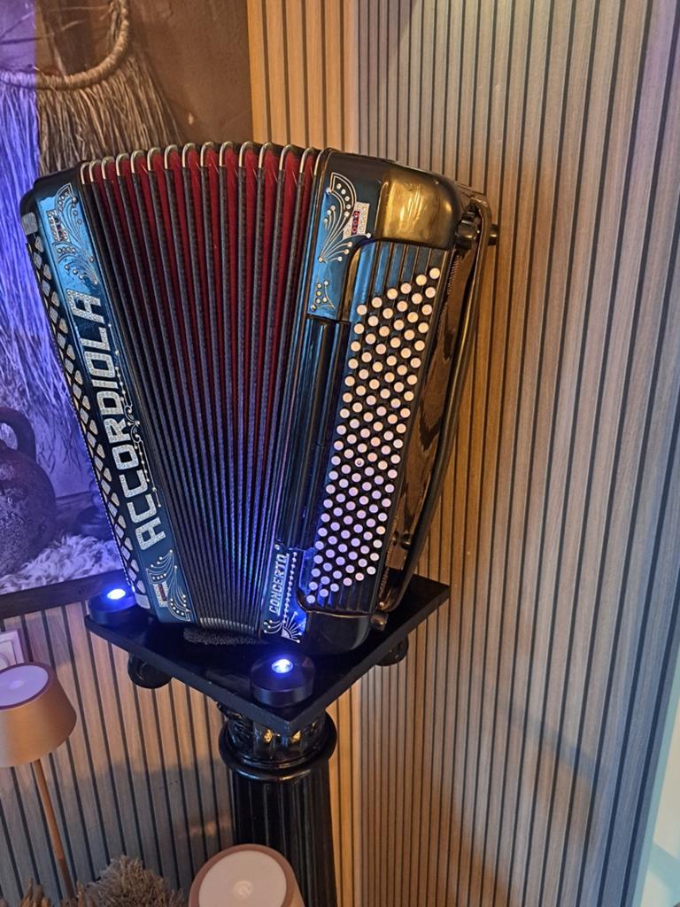 Accordeon 4 korig in nieuwstaat, Ophalen of Verzenden, Zo goed als nieuw, 120-bas, Overige merken