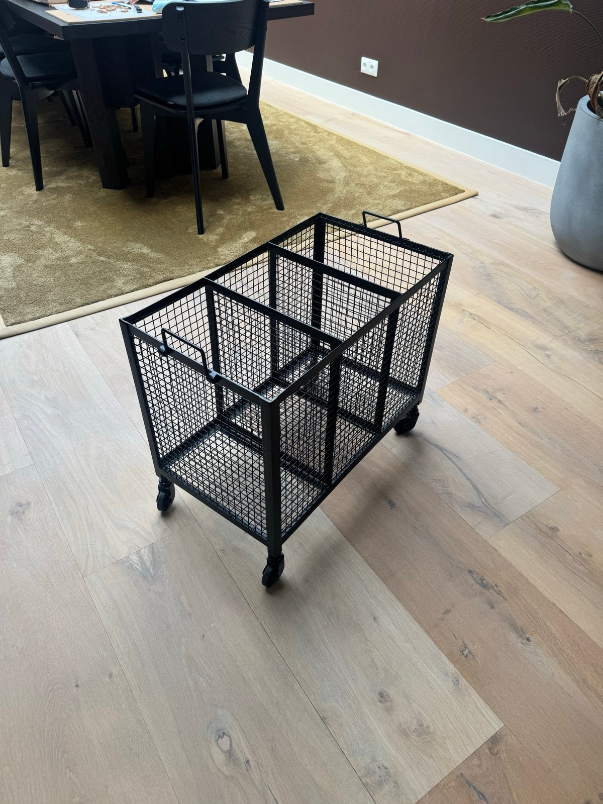 Tikamoon Industriële metalen kast op wielen, Huis en Inrichting, Ophalen of Verzenden, Zo goed als nieuw