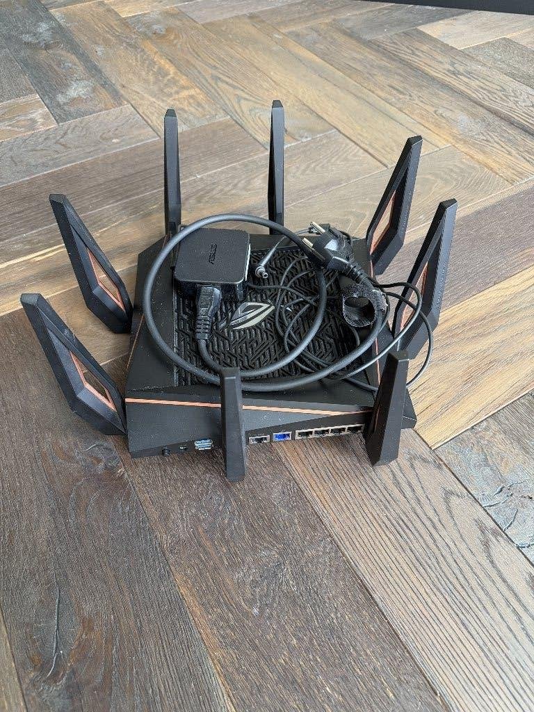 Asus router ROG Rapture GT-AX11000, Ophalen of Verzenden, Zo goed als nieuw, Router, ASUS