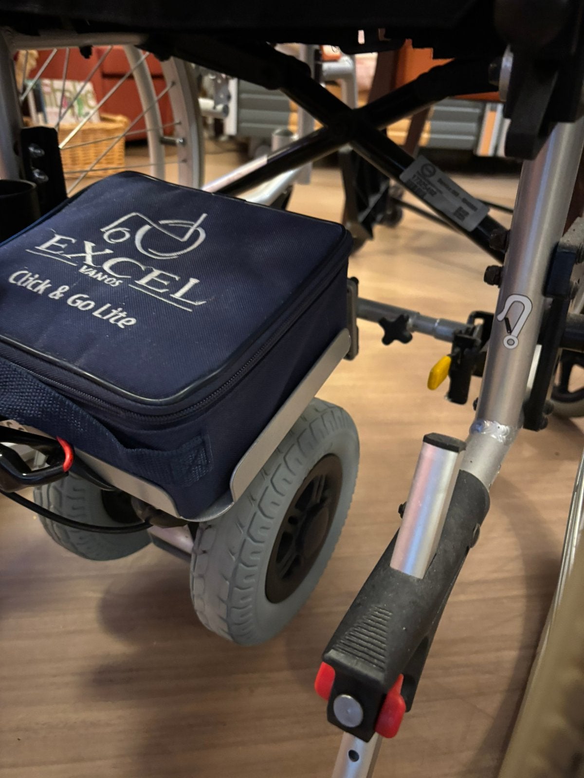 Duwhulp Excel Click en  Go Lite duwondersteuning rolstoel, Diversen, Rolstoelen, Ophalen, Gebruikt, Duwrolstoel