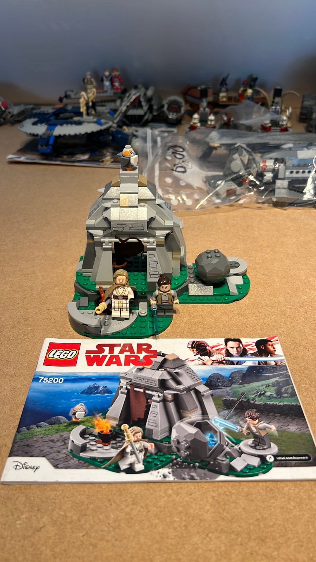 Lego 75200 Star Wars Ahch to Training Island, Kinderen en Baby's, Ophalen of Verzenden, Zo goed als nieuw