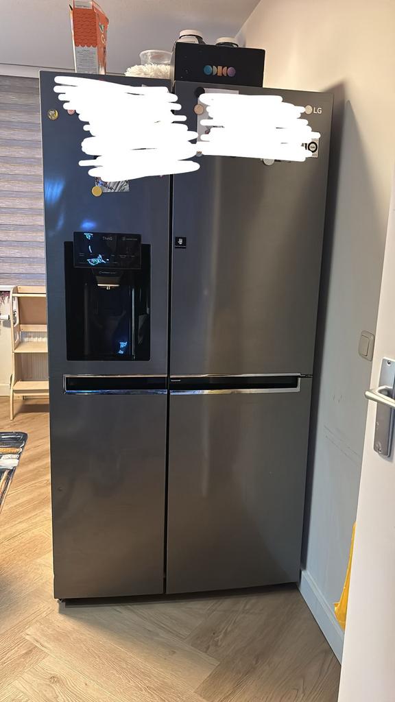 Lg Amerikaanse koelkast, 200 liter of meer, 60 cm of meer, Met aparte vriezer, Zo goed als nieuw
