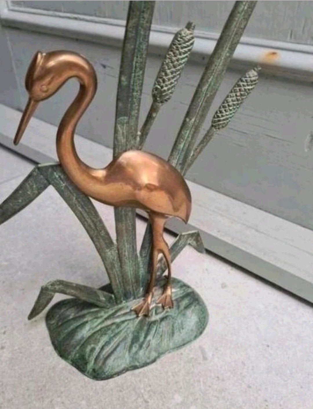 Bronzen Reiger Beeld met Riet, Verzamelen, Beelden en Beeldjes, Gebruikt, Mens, Ophalen of Verzenden