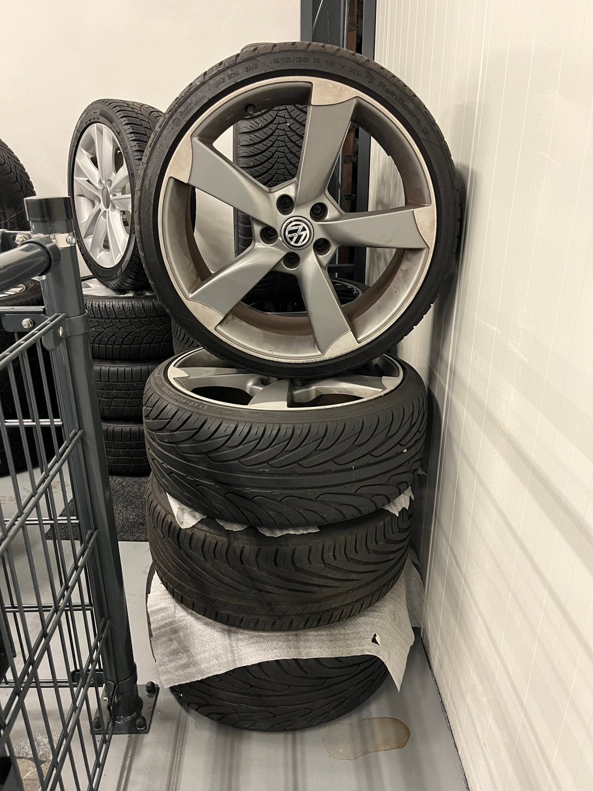 18 inch Volkswagen Polo Lichtmetalen Velgenset  – 5x100, Ophalen, 18 inch, 215 mm, Banden en Velgen