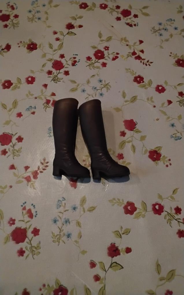 Vintage Retro sindy fleur barbie bruine laarsjes, Ophalen of Verzenden, Gebruikt, Barbie