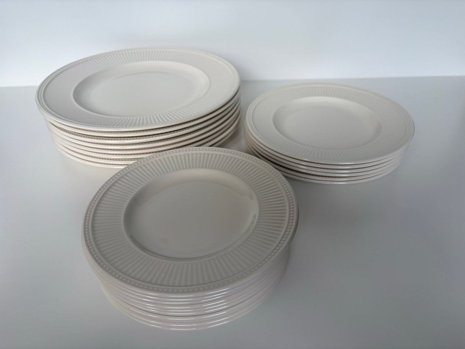 Compleet Wedgwood Windsor Servies 54 delig, Ophalen, Zo goed als nieuw, Wedgwood, Aardewerk