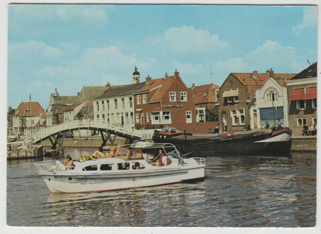 Sneek Op Middelste zijgevel staa  Kolen - Olie Gelopen '76, Ophalen of Verzenden, 1960 tot 1980, Gelopen, Friesland