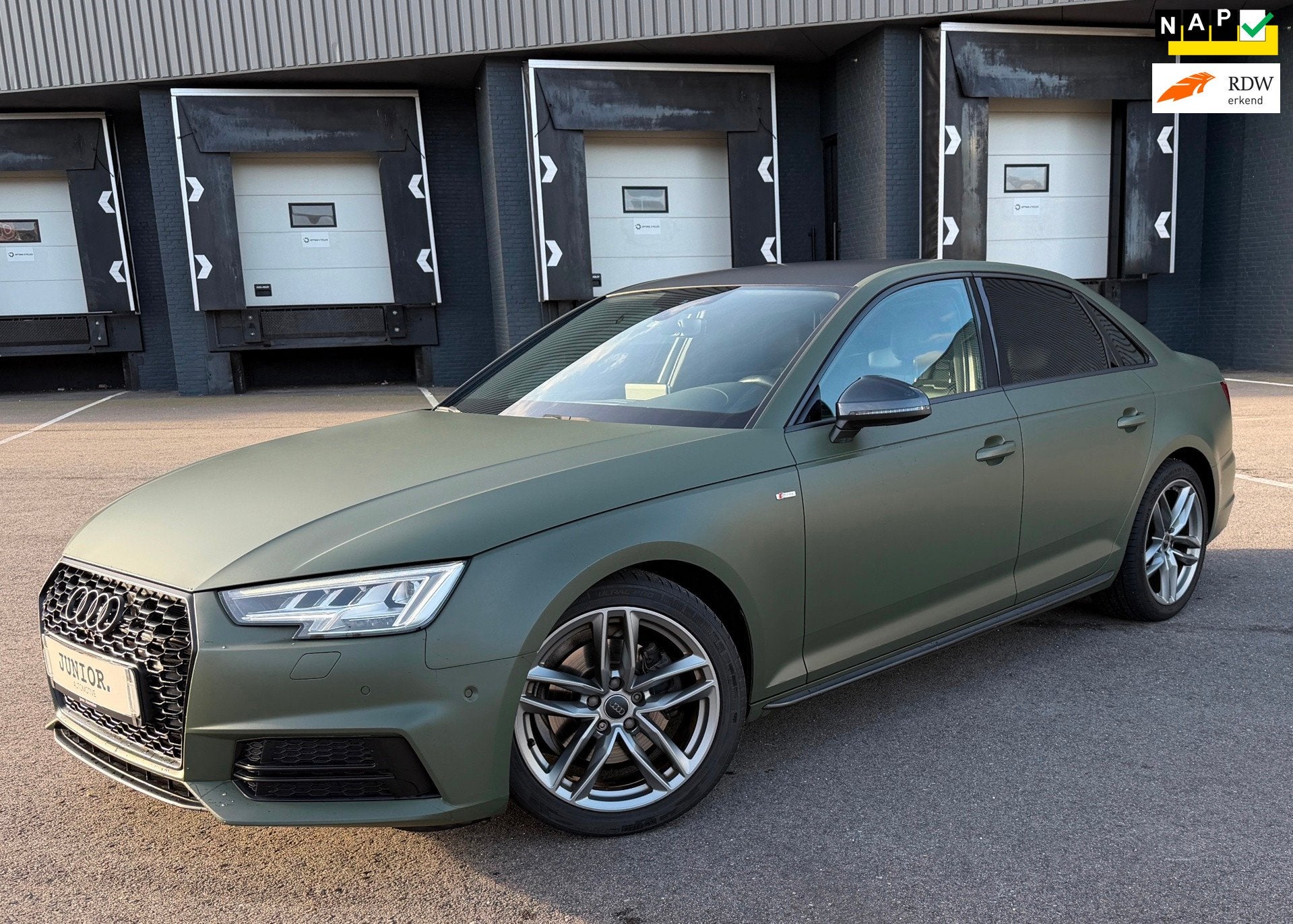Audi A4 Limousine 2.0 TFSI ultra Sport S-LINE 245PK DIGITALD, Auto's, Dealer onderhouden, 1380 kg, Gebruikt, 1984 cc