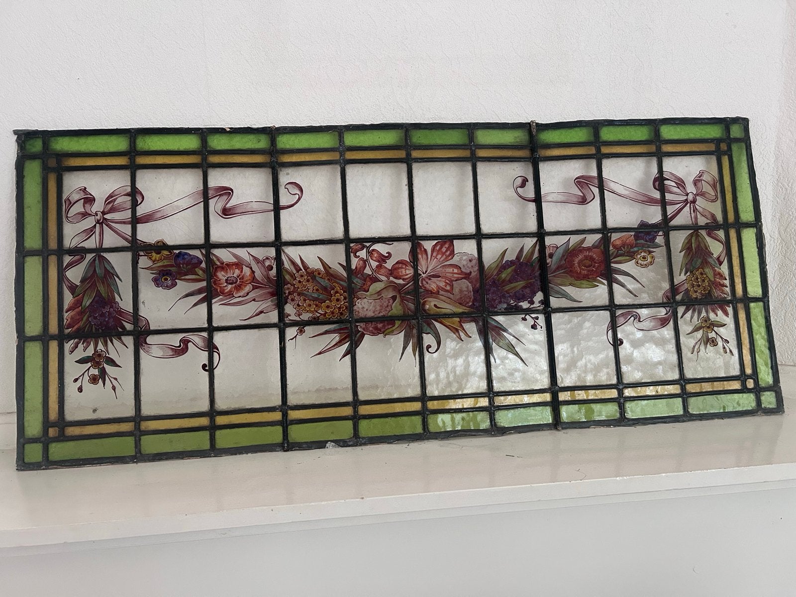 2x Prachtig oud glas in lood raam met bloemmotief (98x41 cm), Ophalen, Gevelraam of Ruit, Gebruikt, 80 tot 120 cm