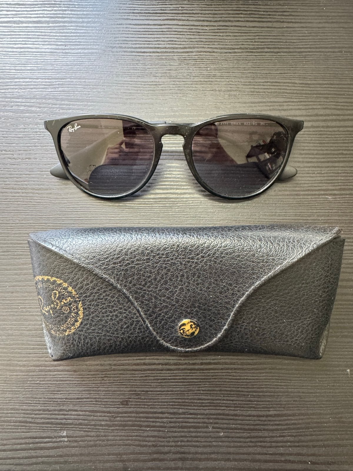 Ray-Ban Erika Zonnebril RB 4171 Zwart met hoesje, Gebruikt, Zonnebril, Zwart, Ophalen of Verzenden