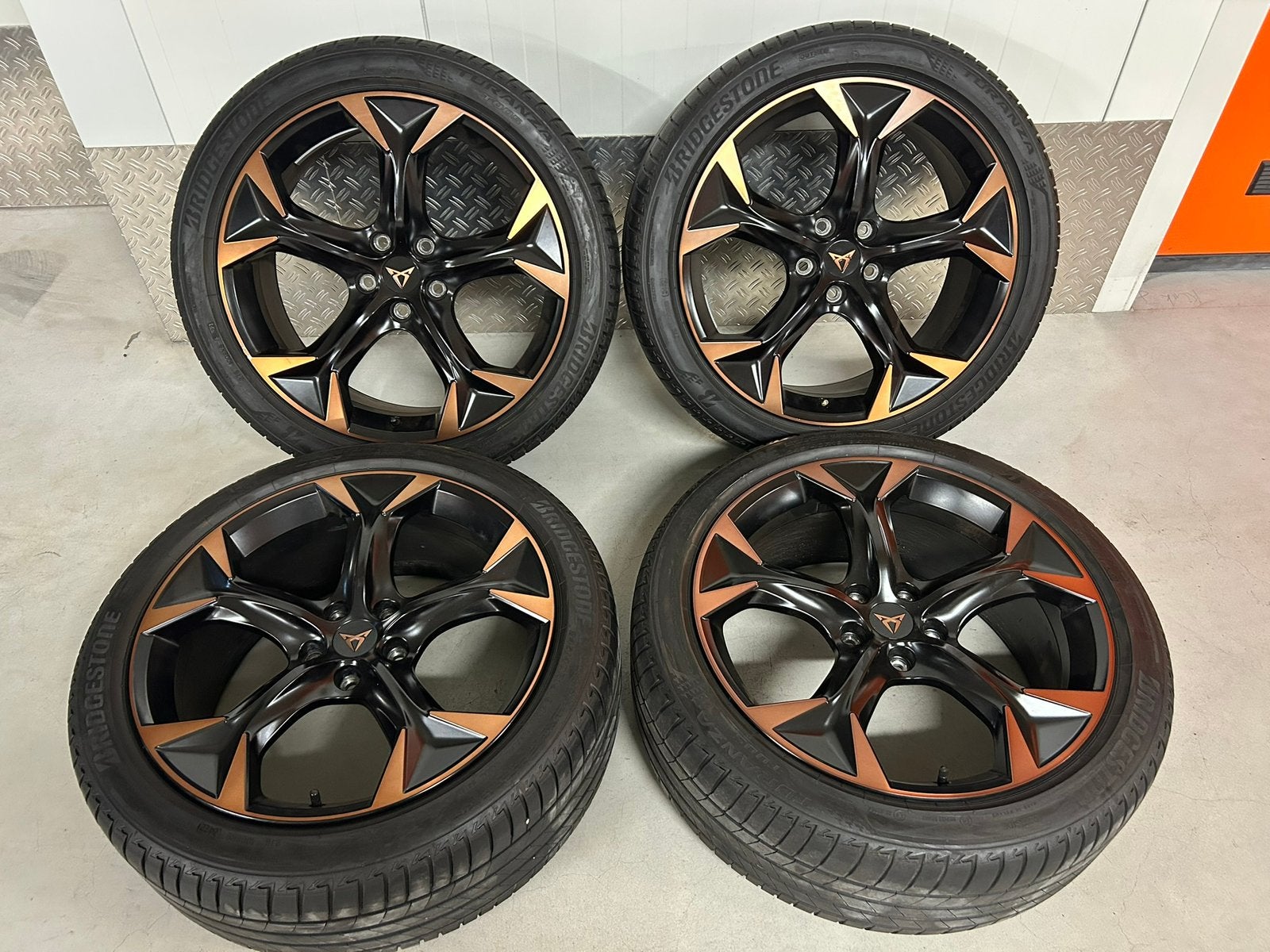 Originele Cupra Formentor 19 inch Bridgestone zomer 2022, Auto-onderdelen, Banden en Velgen, Banden en Velgen, Personenwagen, **