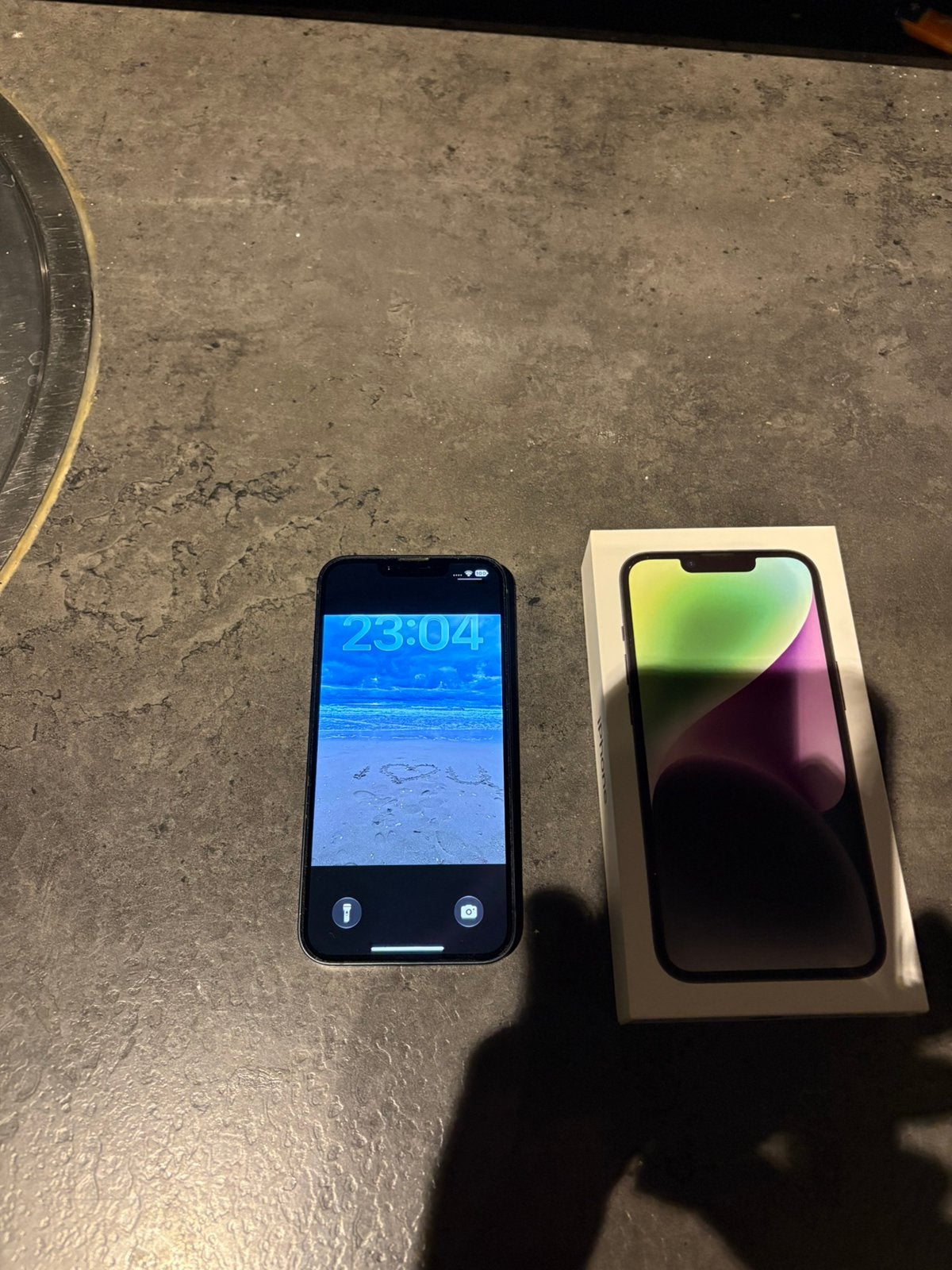 iPhone 14 geen beschadigingen batterij 86%