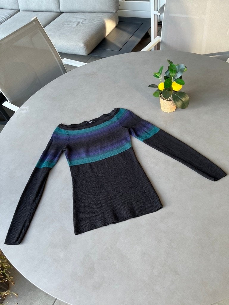 Zwart/blauw/paarse Nikkie trui, maat 32, Zo goed als nieuw, Nikkie, Maat 34 (XS) of kleiner, Meerkleurig
