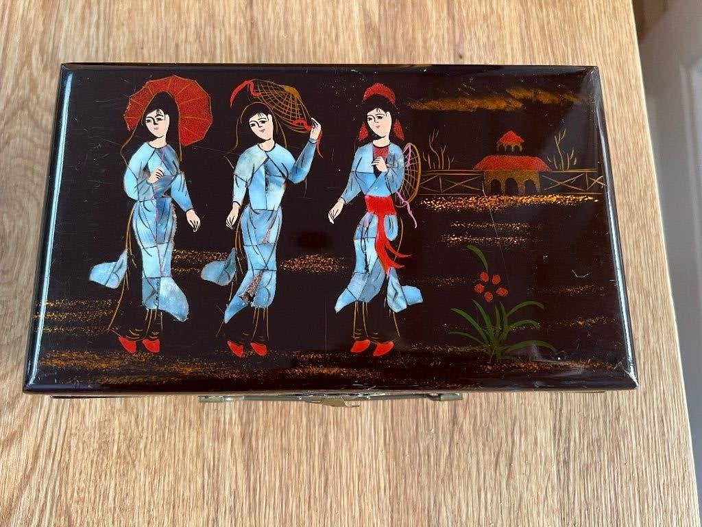 Chinese oude lakdoos parelmoer ingelegd chinees sieradenkist, Hout, Handgemaakt, Doos, Ophalen of Verzenden