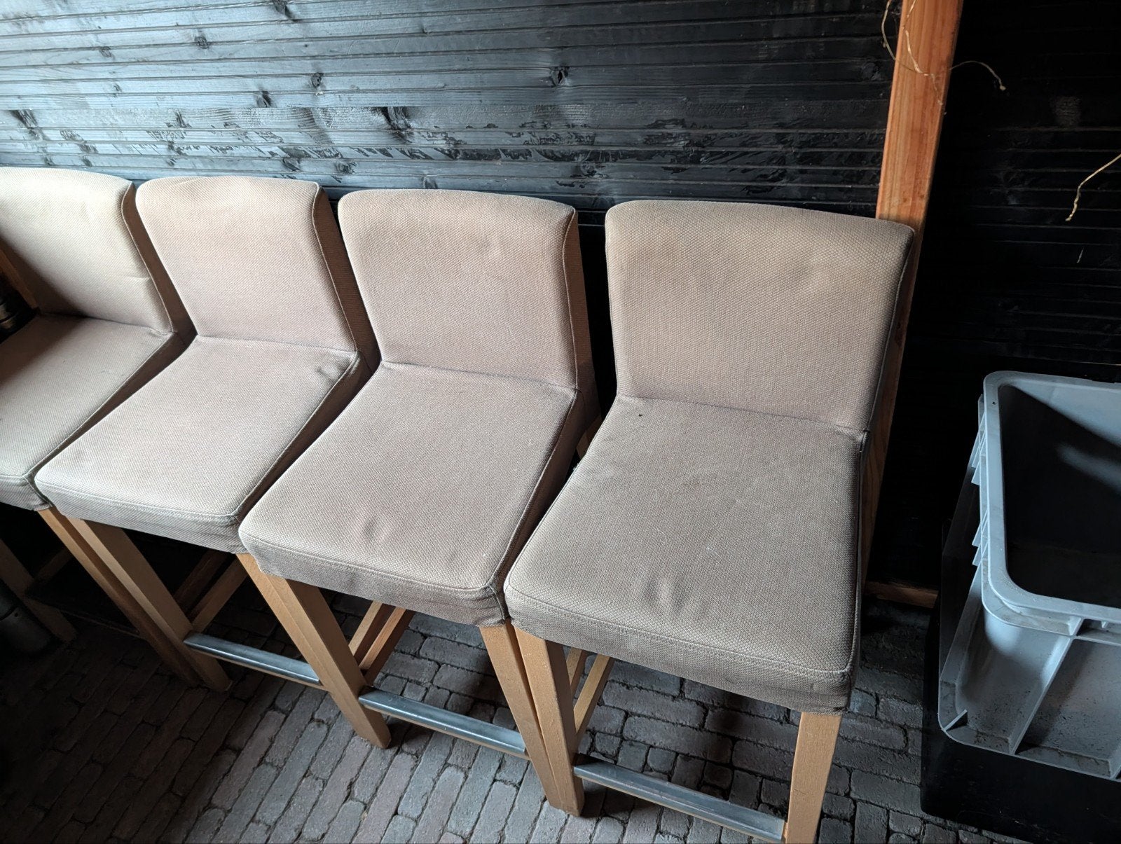 Set van 4 barkrukken met stoffen bekleding, Ophalen, Gebruikt, Met voetsteun, 90 cm of meer
