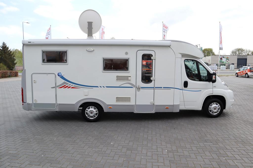 Super mooie en goed onderhouden camper Adria S660SL, Caravans en Kamperen, Caravans, 7 tot 8 meter, Particulier, Adria, 2000 kg en meer