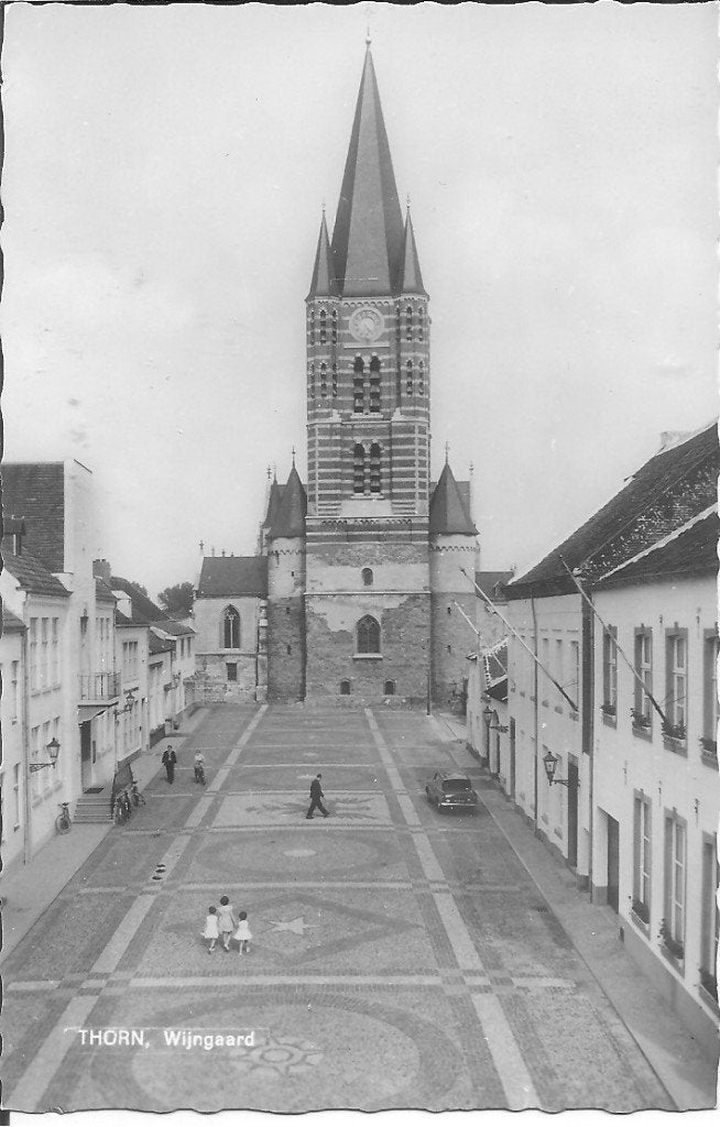 Ansichtkaart Thorn, Wijngaard met kerk, Verzamelen, Ansichtkaarten | Nederland, Ophalen of Verzenden, 1960 tot 1980, Ongelopen