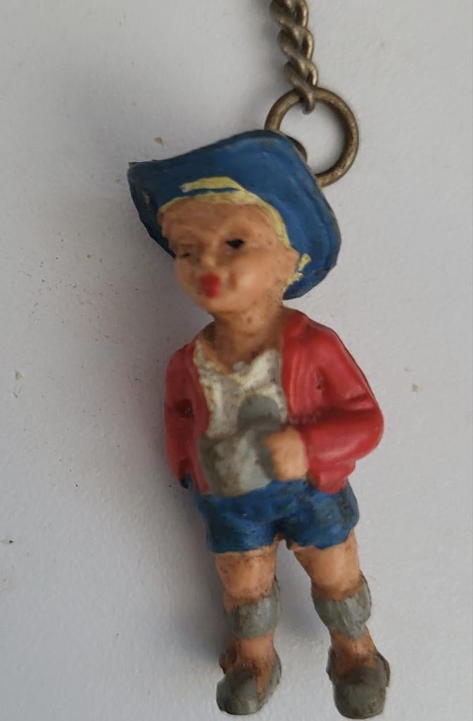 Sleutelhanger Almdudler jongen in traditionele kleding, Verzamelen, Ophalen of Verzenden