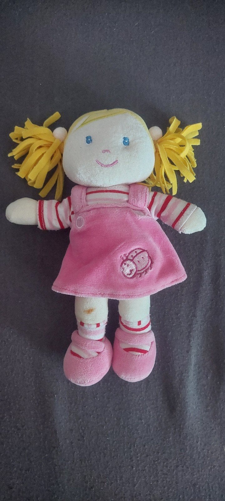 Schattige stoffen pop met roze jurk en blonde haren, Overige merken, Overige karakters, Ophalen of Verzenden, Zo goed als nieuw