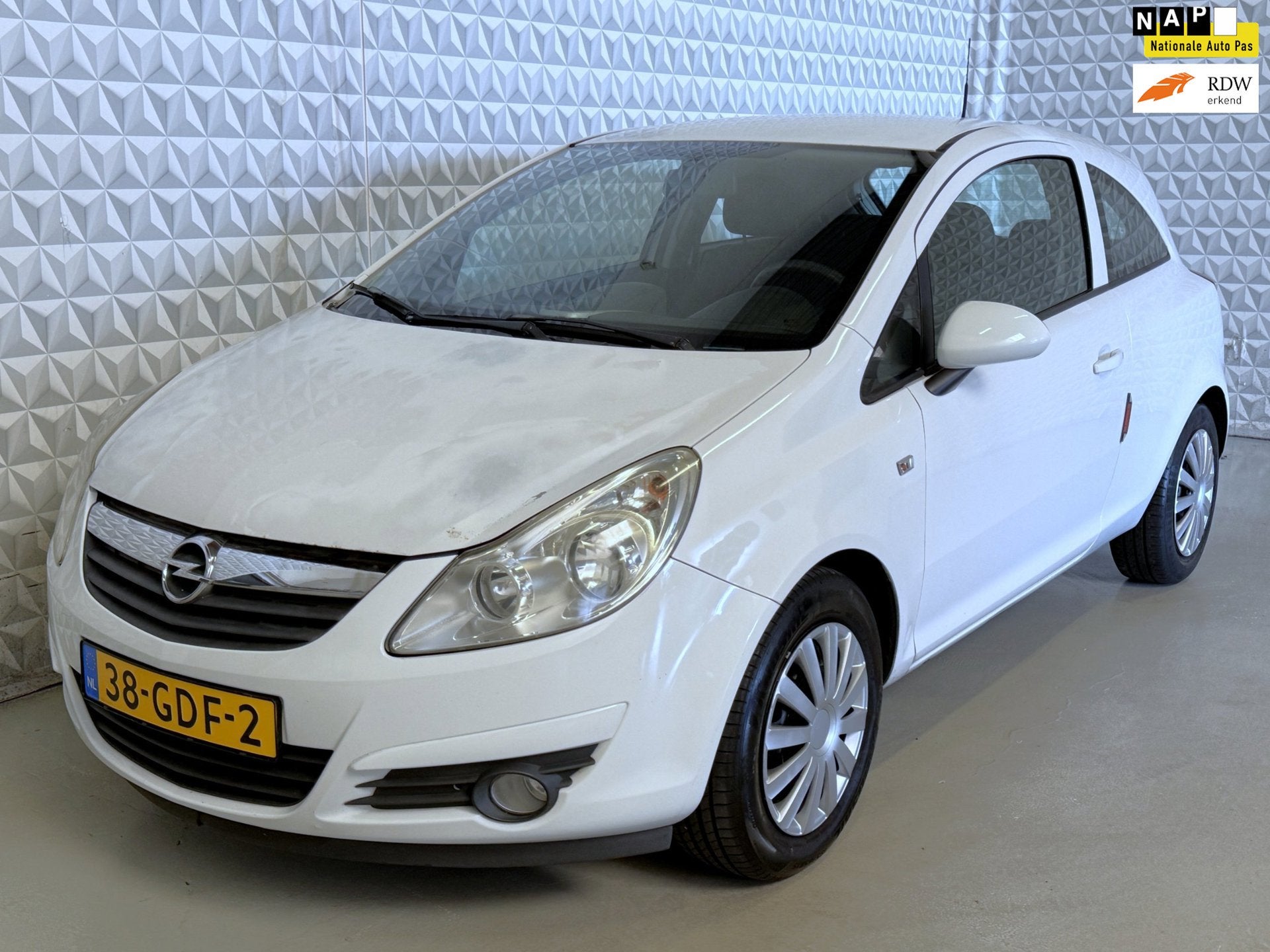 Opel Corsa 1.4-16V Enjoy met échte P-R-N-D- AUTOMAAT ! (200, Auto's, 15 km/l, Gebruikt, Origineel Nederlands, Bedrijf